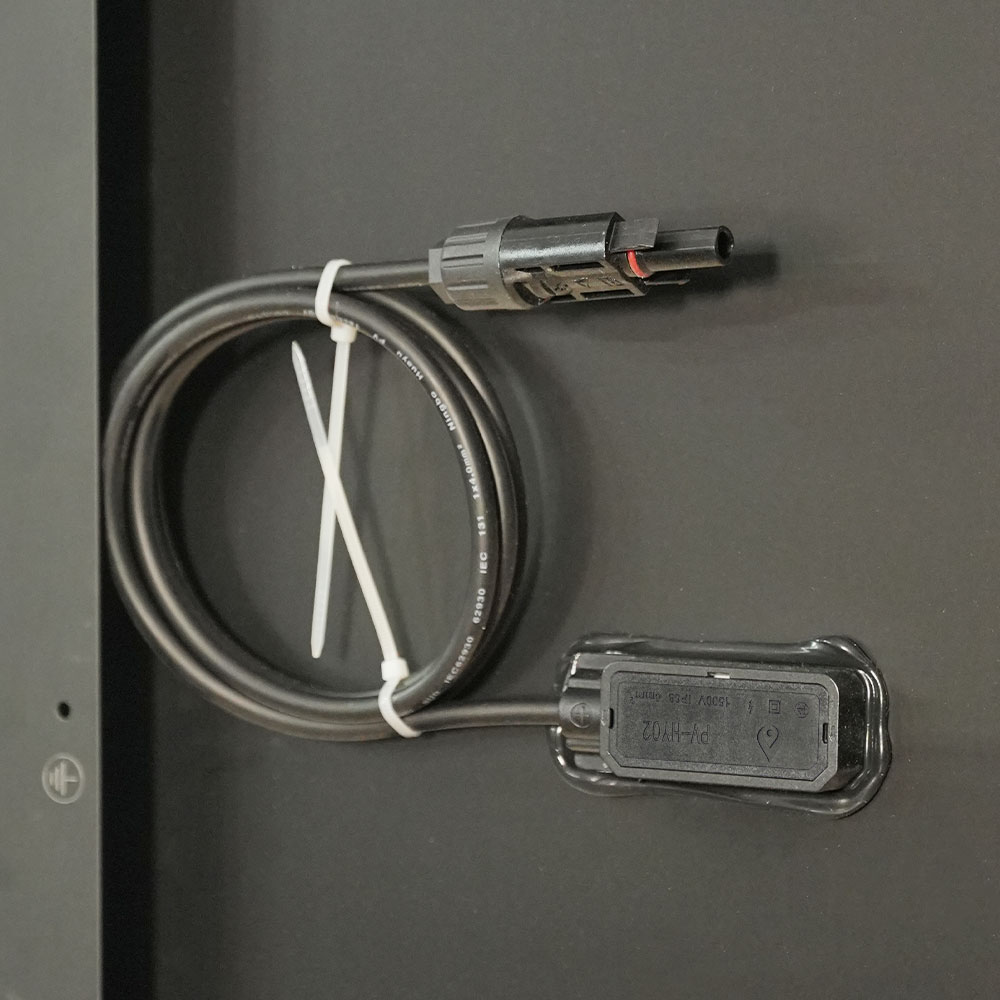 M166H672 425-460 W Pojedyncze szkło, całość w kolorze czarnym