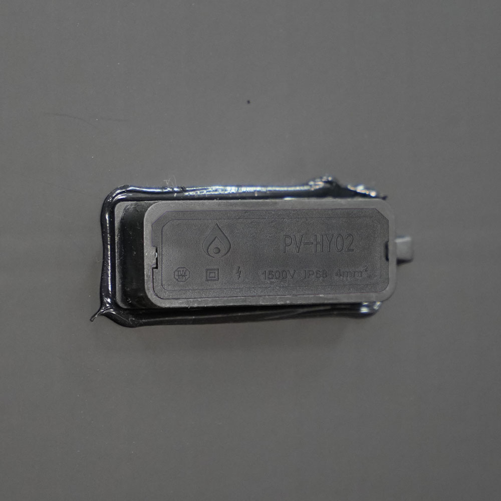 M166H660 350-385 W Pojedyncze szkło, całość w kolorze czarnym